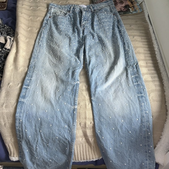 Zara Straight-Leg Studded Straight-Leg Jeans - size 4 - Picture 3 of 7